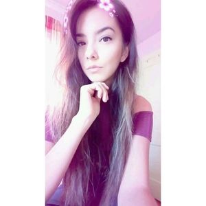 Meet your Posher, Alejandra